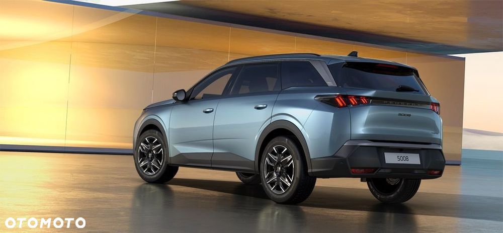 Peugeot 5008 - 8