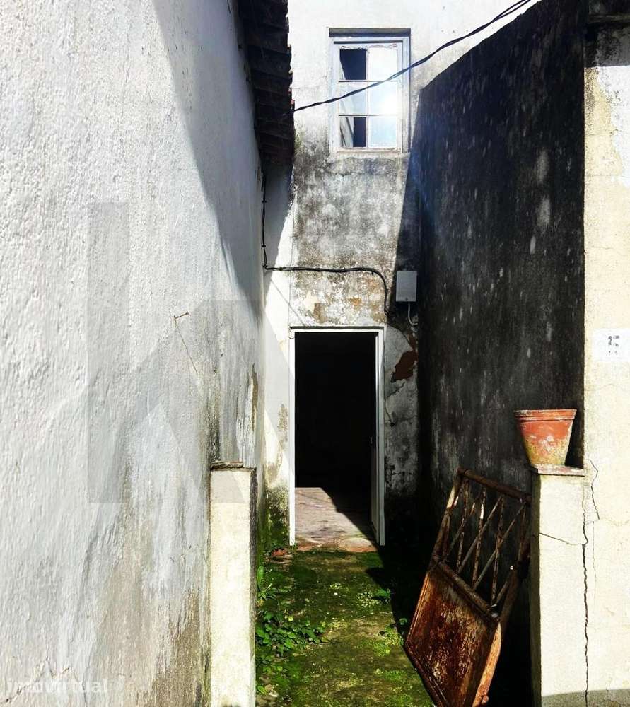 Oportunidade Única: Casa com Alma e Potencial Fabuloso na Labrugeira - Grande imagem: 4/30