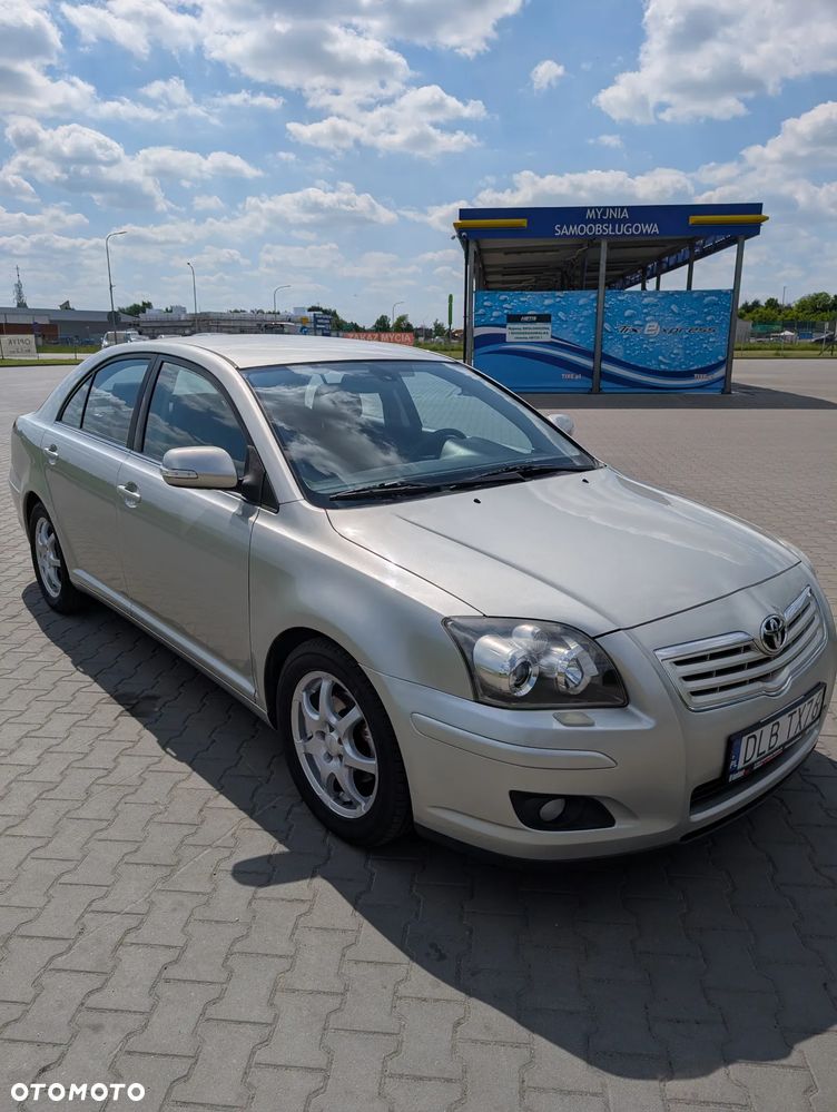 Toyota Avensis 1.8 VVT-i - 2