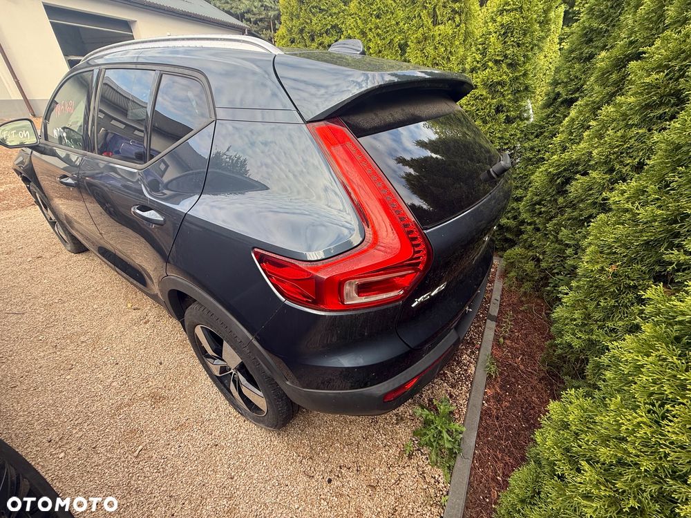 Volvo XC 40 T5 AWD Momentum - 5