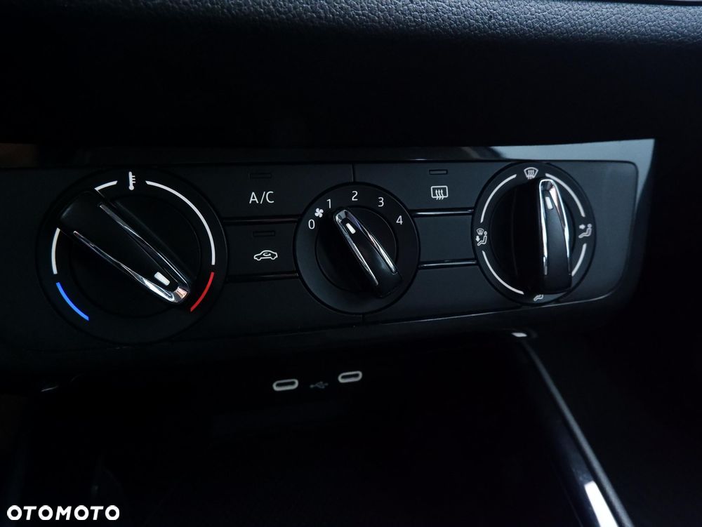 Skoda Fabia 1.0 Ambition - 30