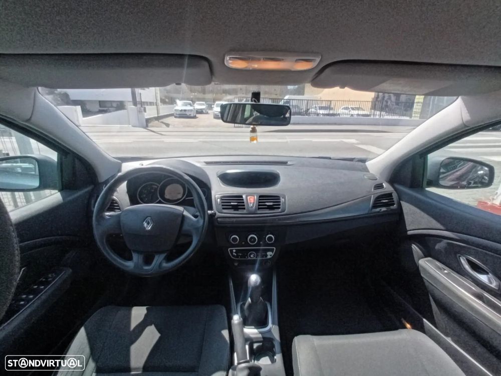 Renault Mégane 1.5 dCi Dynamique - 9