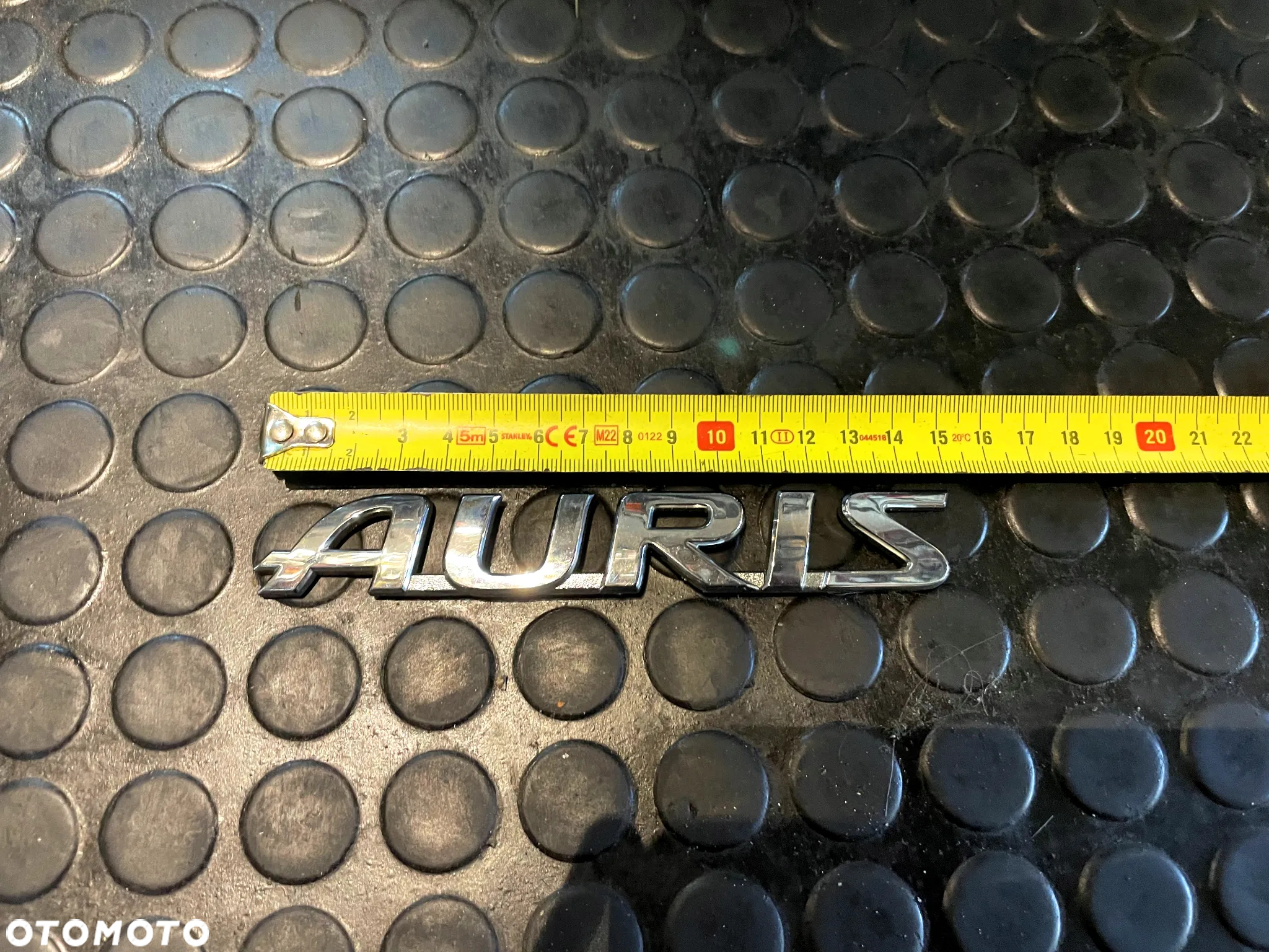 Emblemat znaczek znaczki TOYOTA AURIS II - 8