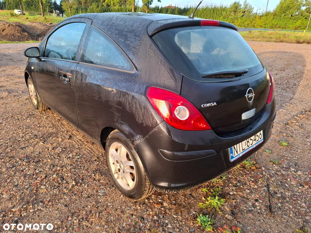 Opel Corsa 1.4 16V Innovation - 2