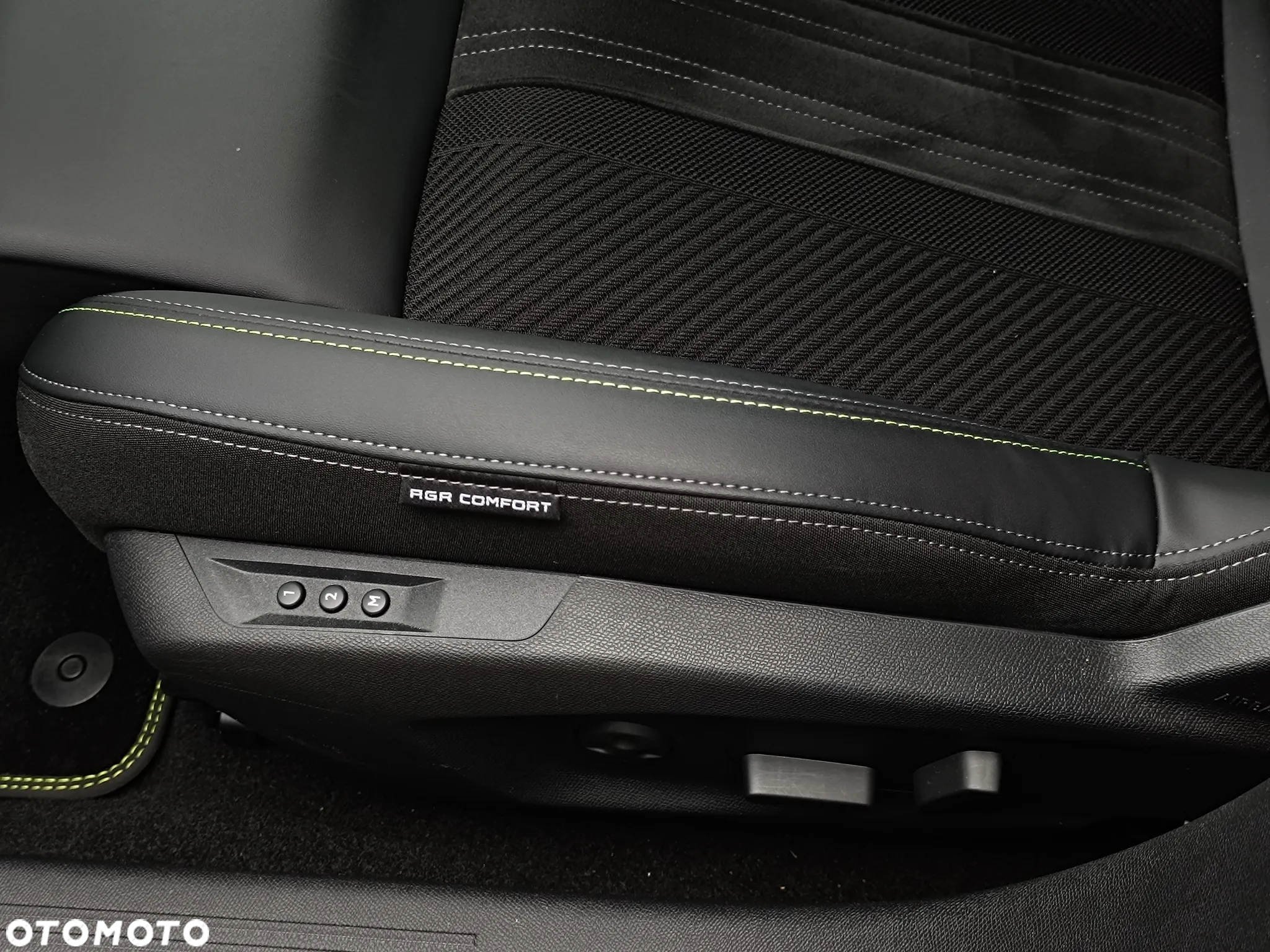 Peugeot 308 1.2 PureTech GT S&S EAT8 - 17