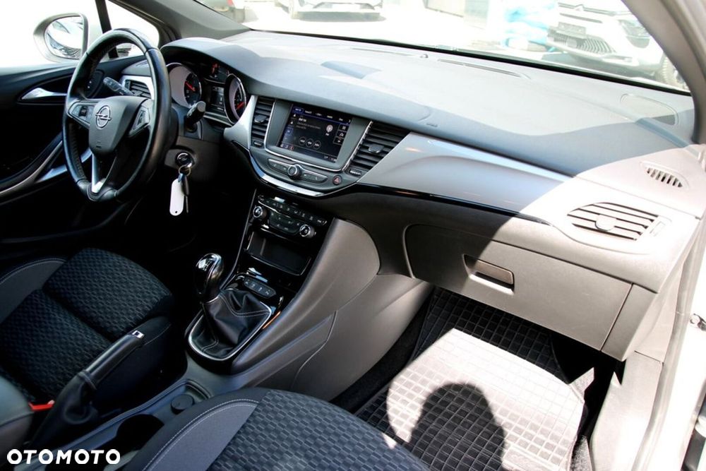 Opel Astra - 21