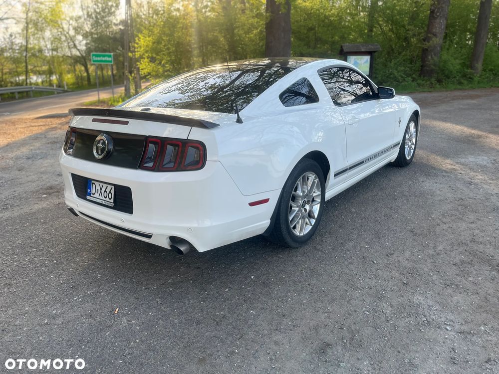 Ford Mustang 3.7 V6 Premium - 3