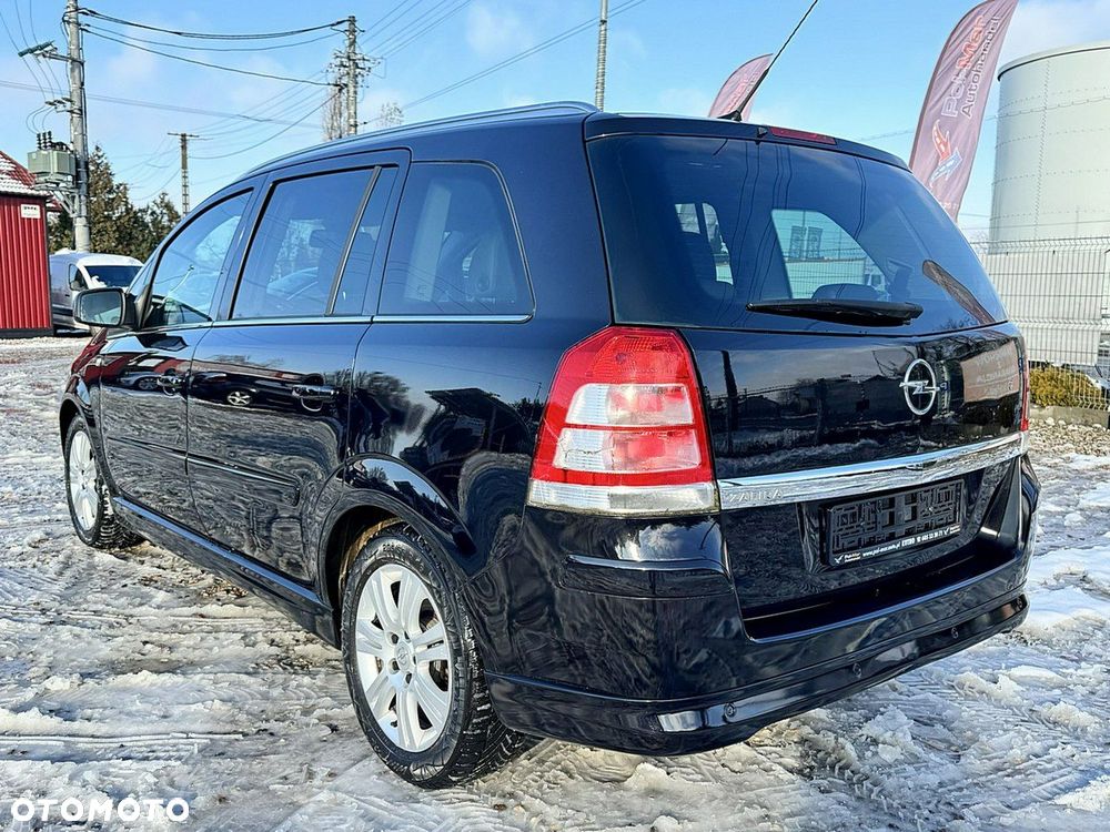 Opel Zafira - 8