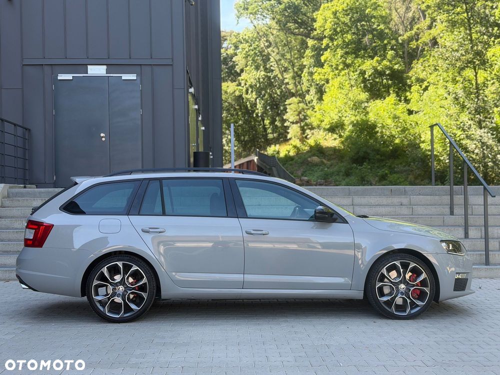 Skoda Octavia 2.0 TDI RS Challenge DSG - 10
