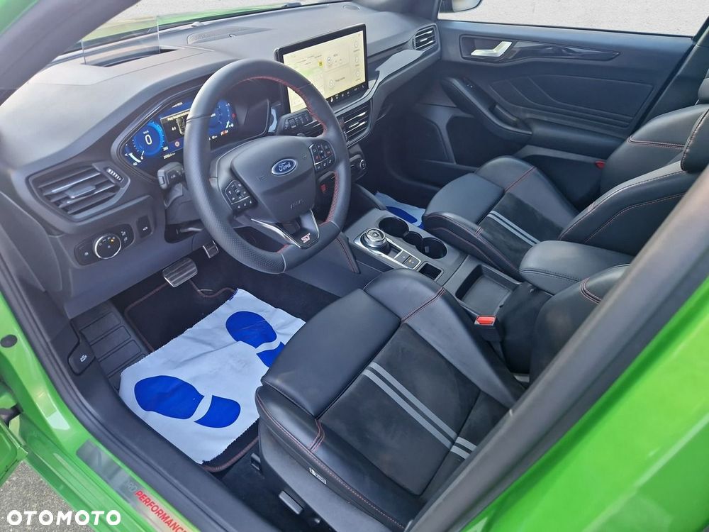 Ford Focus - 12