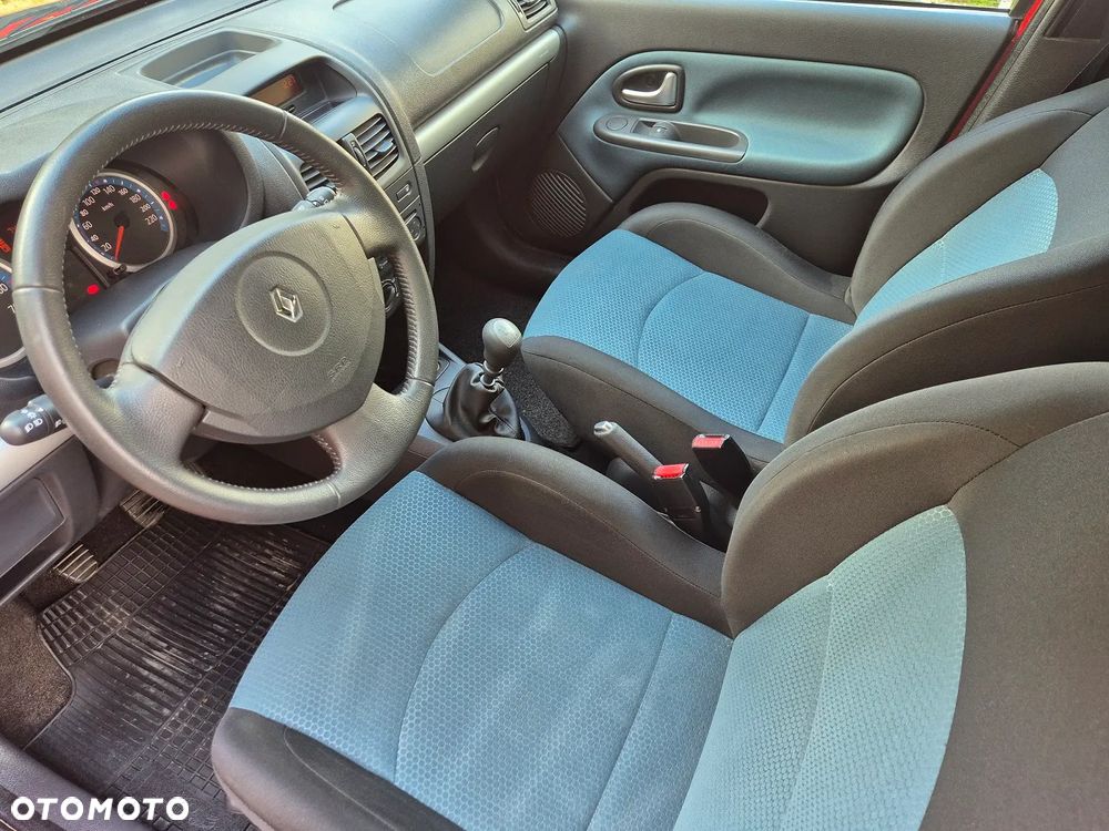 Renault Clio - 13