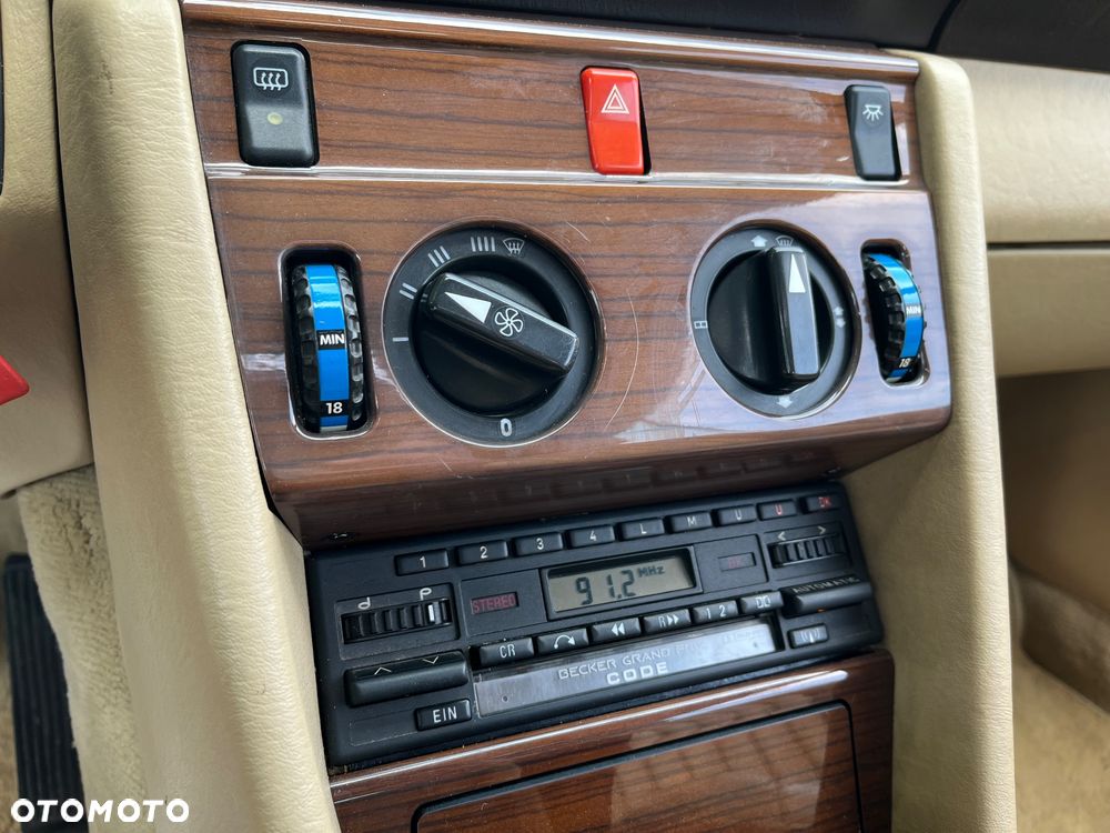 Mercedes-Benz W124 (1984-1993) - 11