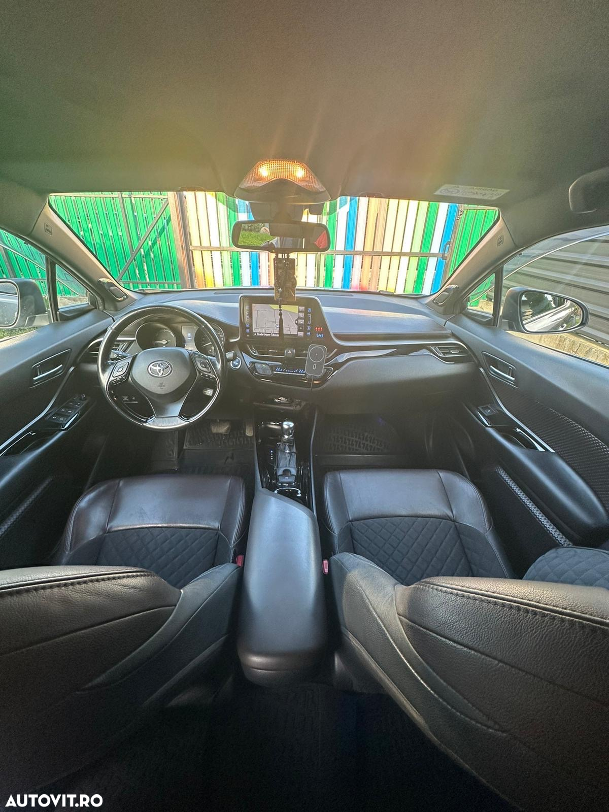 Toyota C-HR 1.8 HSD 4x2 CVT C-lassy LED - 5