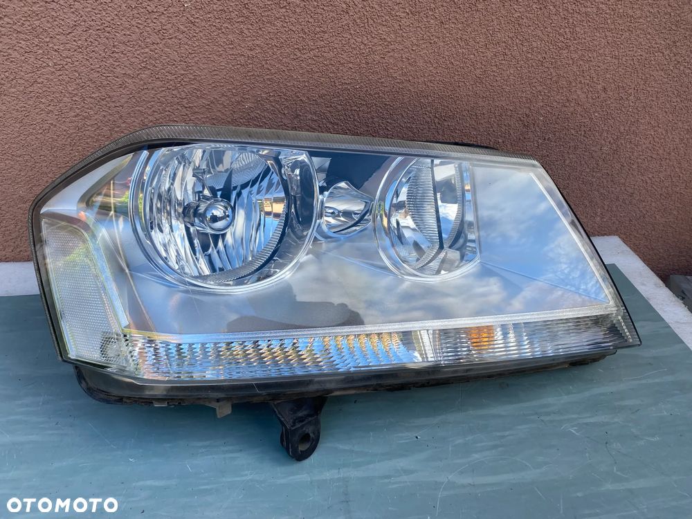 lampa dodge avenger prawa europa cała - 1