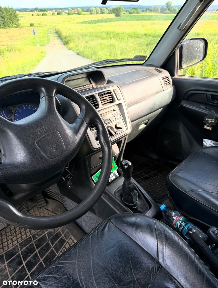 Mitsubishi Pajero Pinin - 4