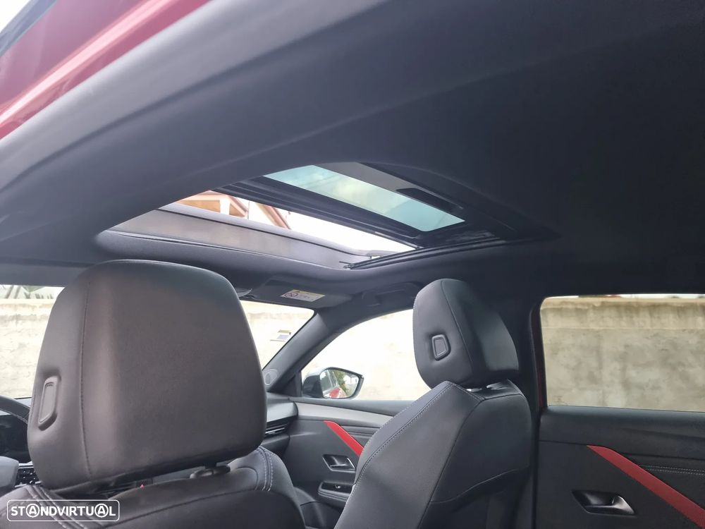 Opel Astra 1.2 T GS Line S/S - 23