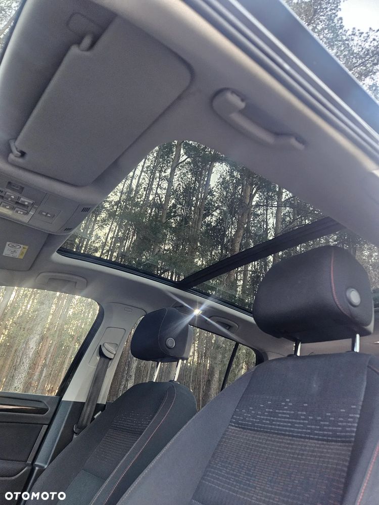 Volkswagen Touran 2.0 TDI BMT Comfortline - 5