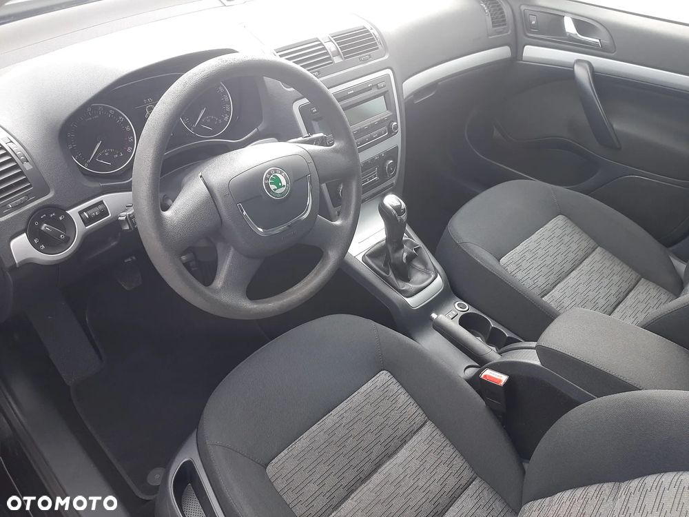 Skoda Octavia 1.6 TDI DPF FAMILY - 12