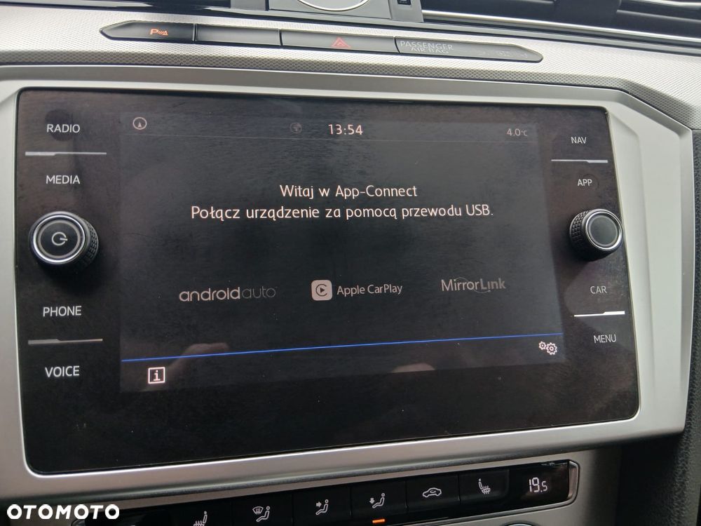 Volkswagen Passat - 9