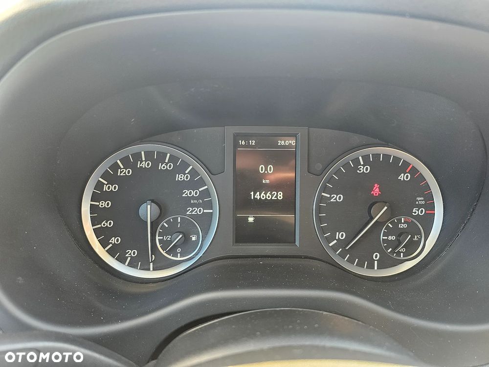 Mercedes-Benz Vito - 13