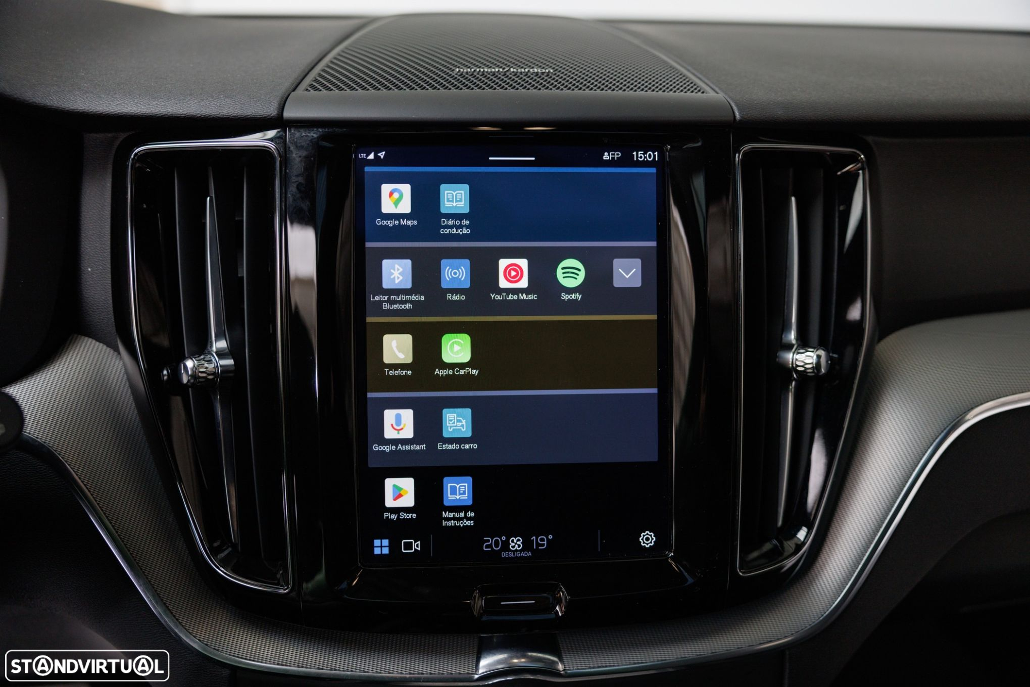 Volvo XC 60 2.0 T6 PHEV R-Design AWD - 31