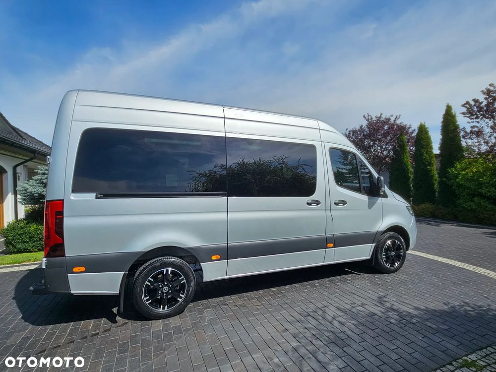Mercedes-Benz Sprinter - 13