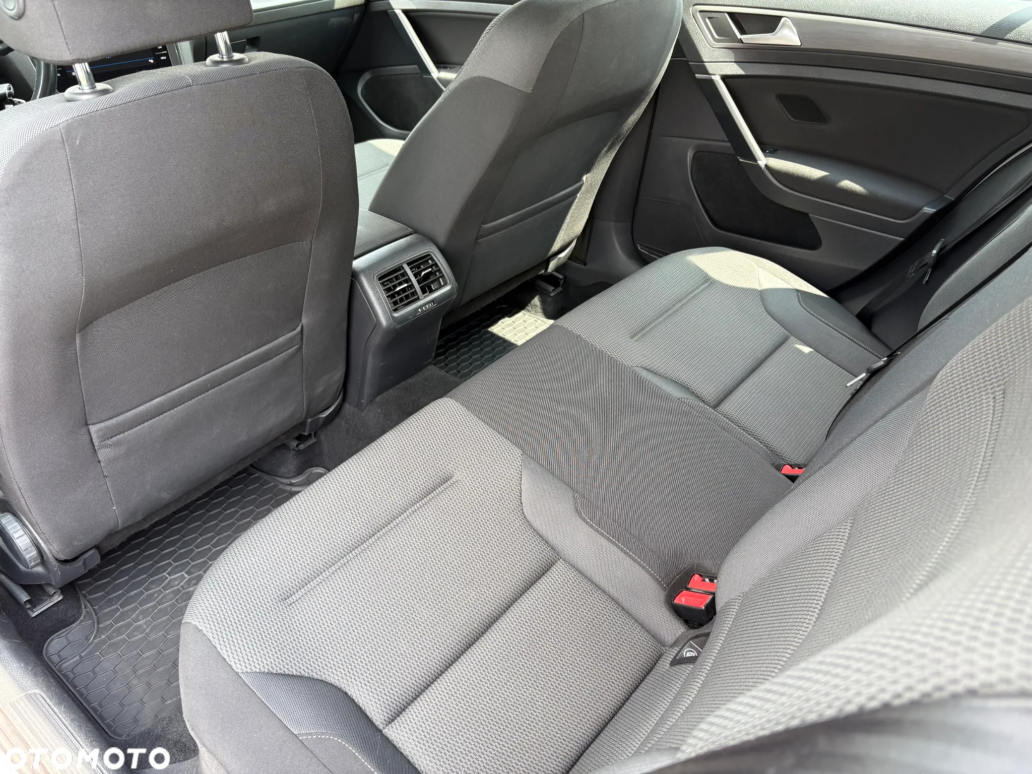 Volkswagen Golf VII 1.4 TSI BMT Comfortline DSG - 25