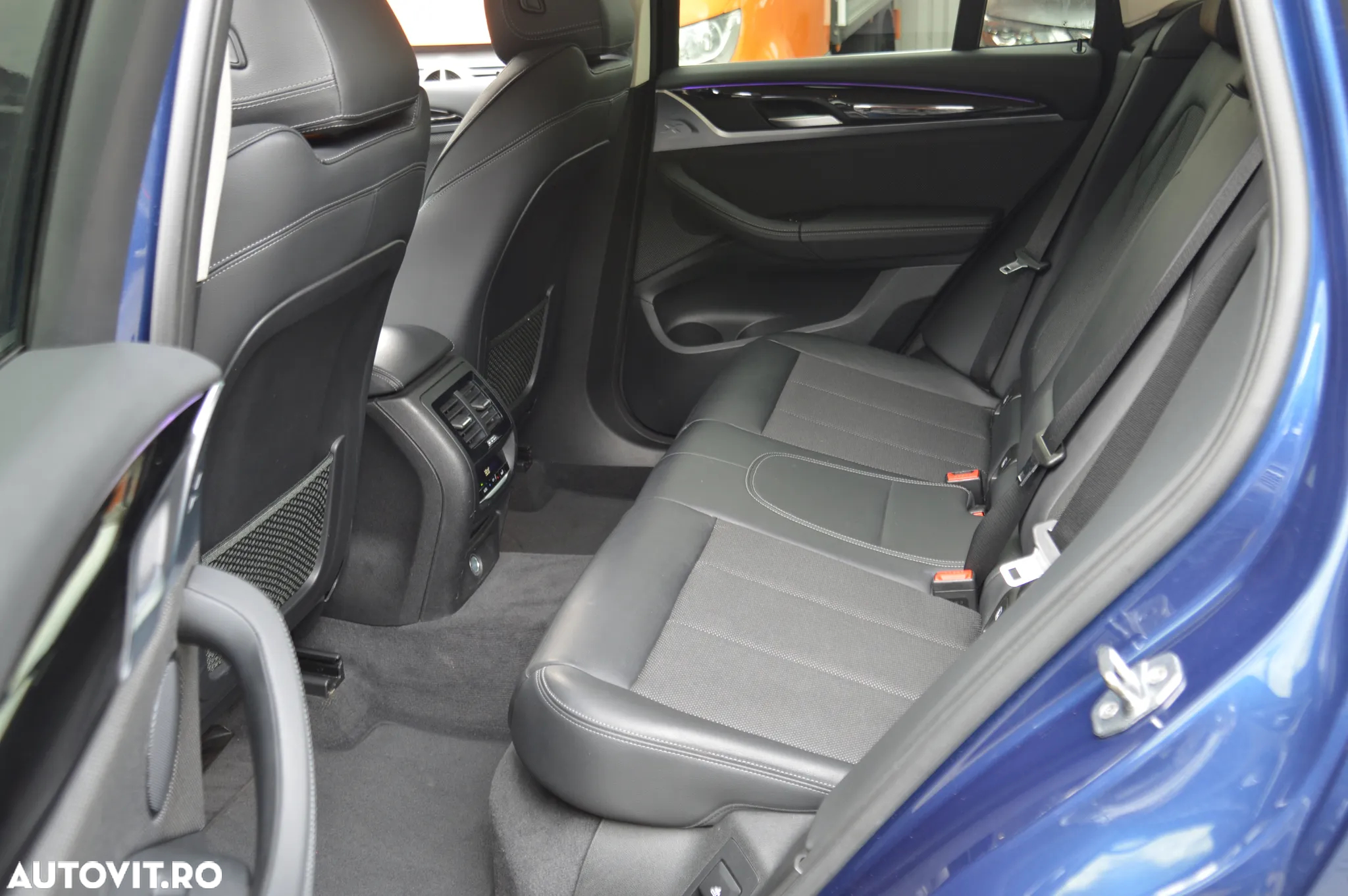 BMW X3 xDrive20d AT Luxury Line - 12