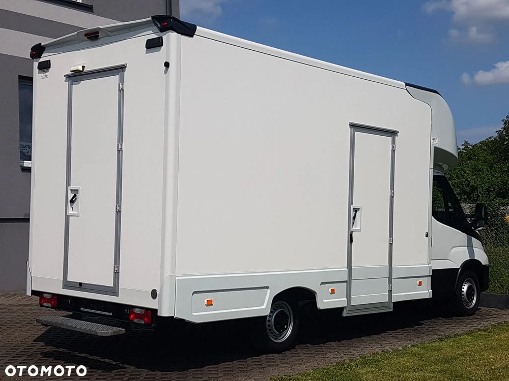 Iveco DAILY KONTENER NISKOPODŁOGOWY 4,43x2,23x2,42 SKLEP FOODTRUCK BAR KLIMA KONIOWÓZ KAMPER - 4