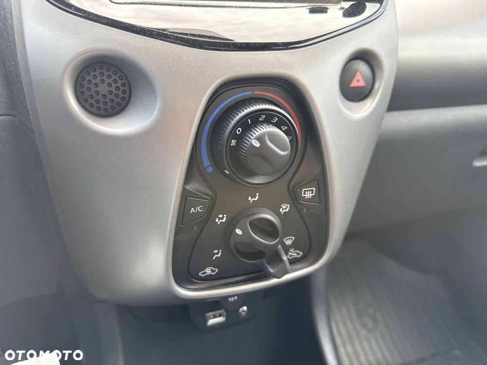 Toyota Aygo - 25