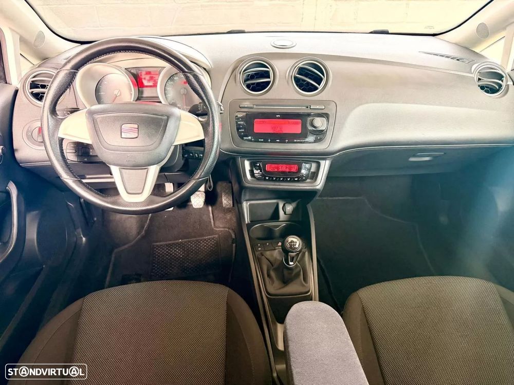 SEAT Ibiza 1.6 TDI Sport DPF — fotografia 8