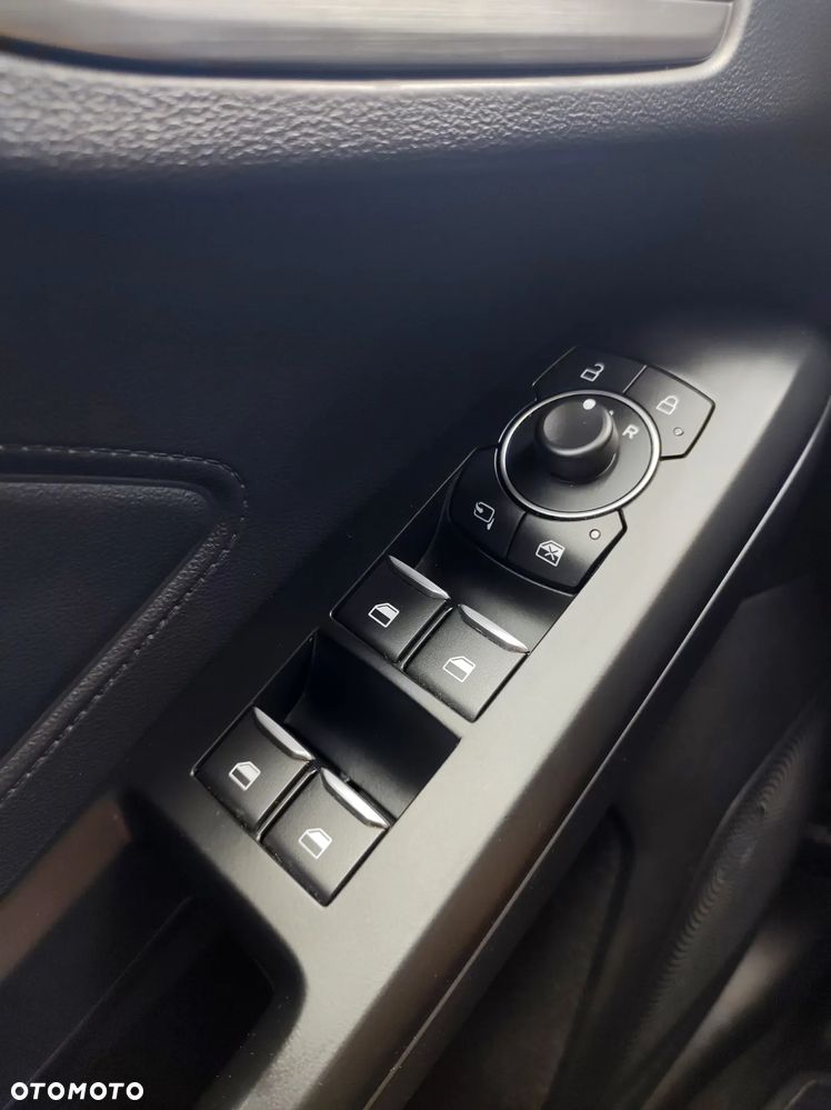 Ford Focus 1.0 EcoBoost Titanium X - 23