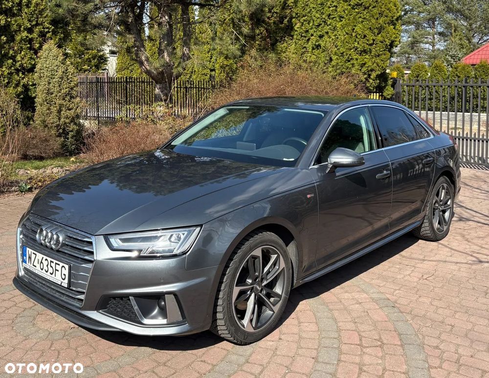 Audi A4 Limousine - 16