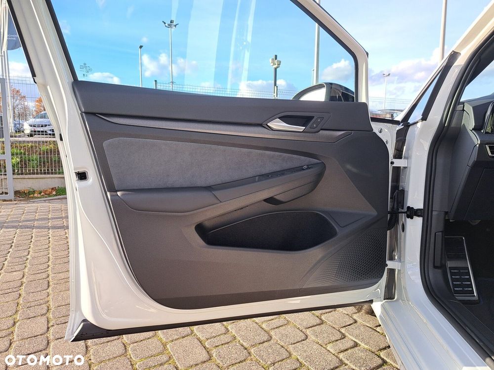 Volkswagen Golf 2.0 TSI 4Motion R DSG - 12