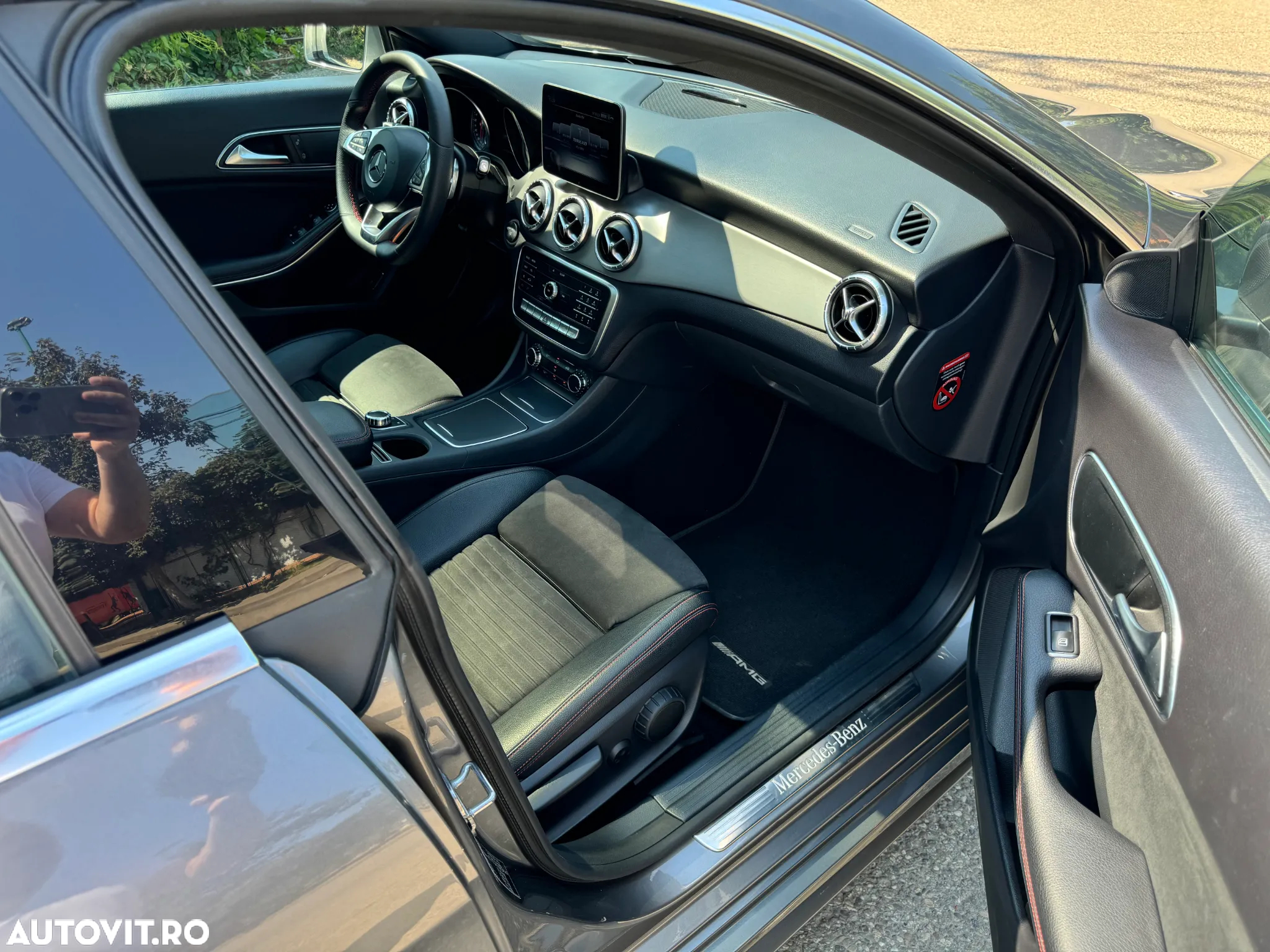 Mercedes-Benz CLA Shooting Brake 180 7G-DCT AMG Line - 16