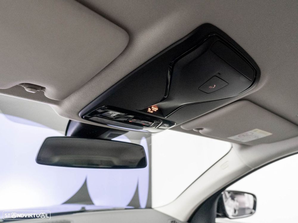 BMW 320 e Touring Auto - 42