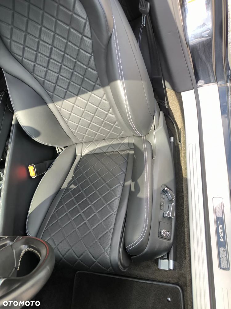 Bentley Continental GT V8 S - 15