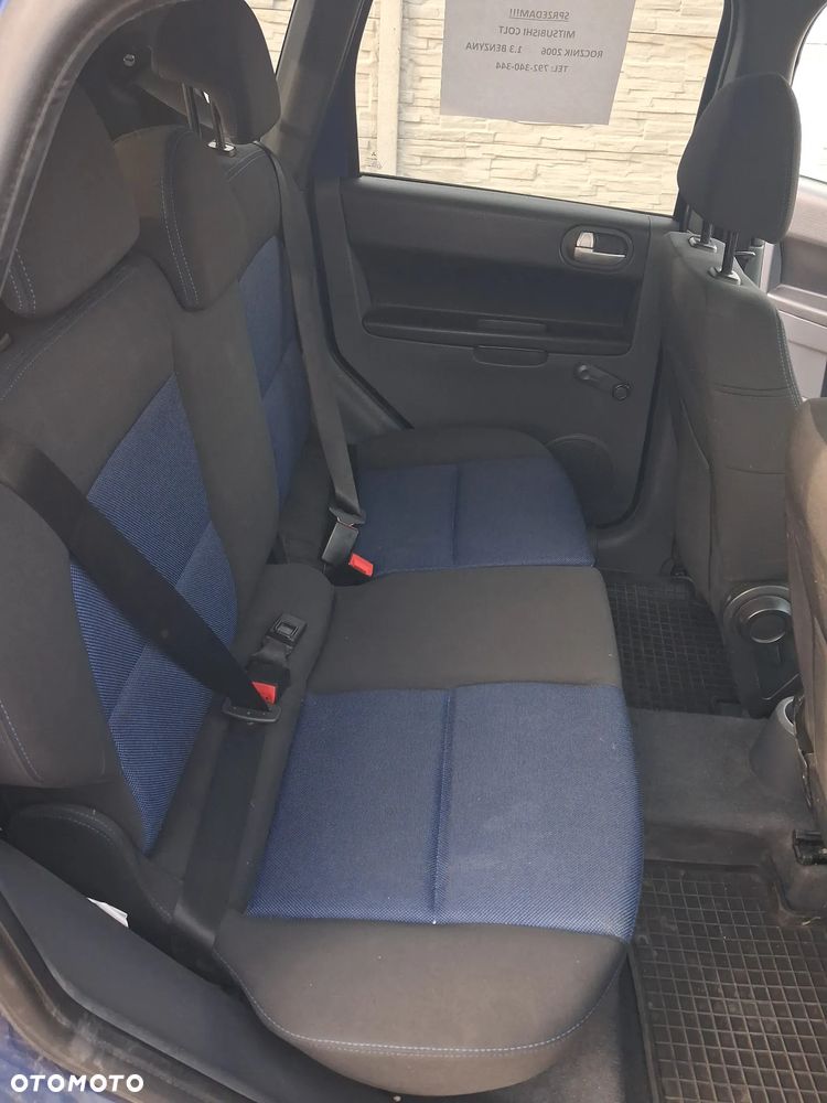 Mitsubishi Colt - 2