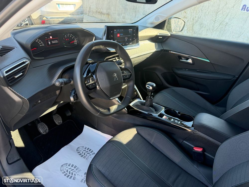 Peugeot 208 PureTech 100 Allure - 8
