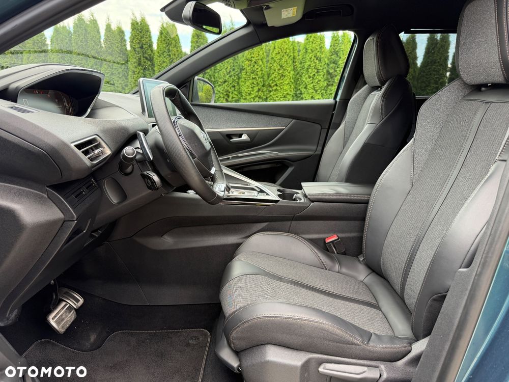 Peugeot 5008 THP 165 EAT6 Allure - 19