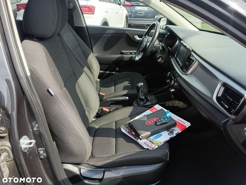 Kia Rio - 14