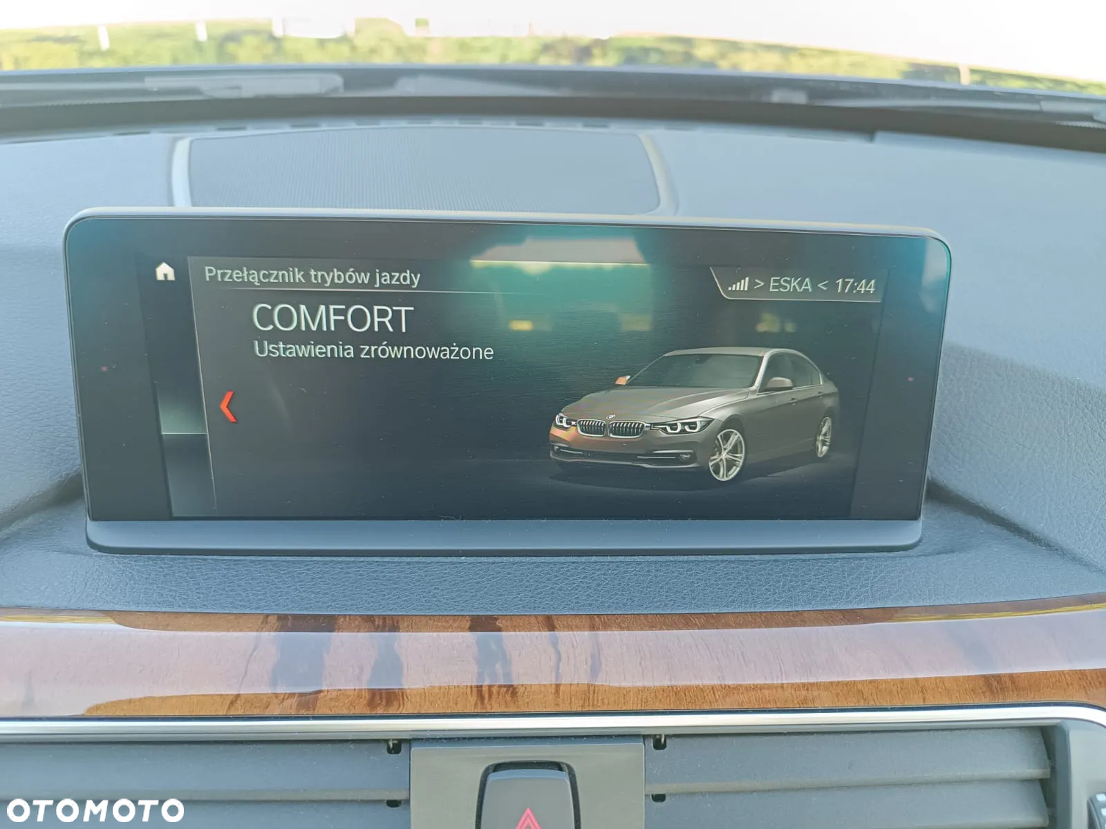 BMW Seria 3 320i xDrive Sport-Aut - 31