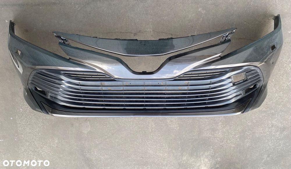 TOYOTA CAMRY 8 VIII ZDERZAK PRZÓD PRZEDNI OTWORY NA PDC i SPRYSKIWACZE 52119-33A50 XV70 XV 70 POSZYCIE ZDERZAKA + KRATKA ŚRODKOWA 53113-33020 Wwa - 5
