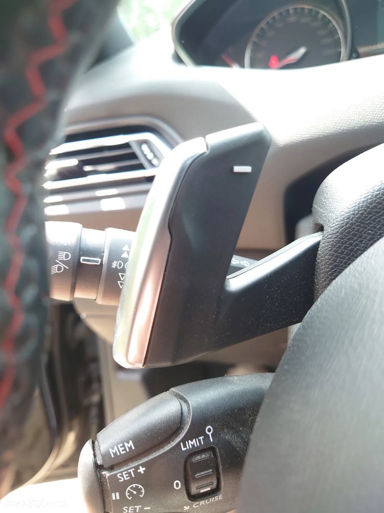Peugeot 308 - 20