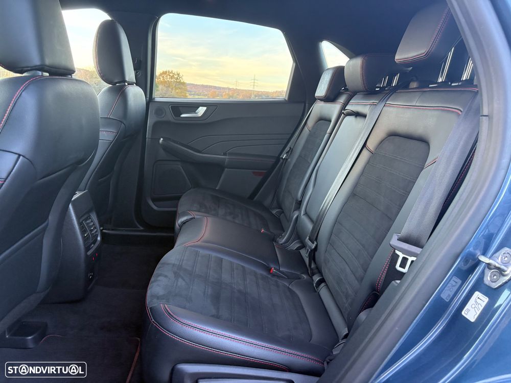 Ford Kuga 2.5 Duratec PHEV ST-LINE X - 4