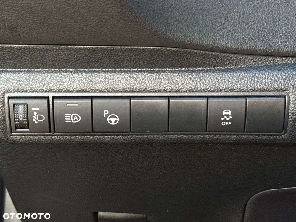 Toyota Corolla 1.8 Hybrid Comfort - 22