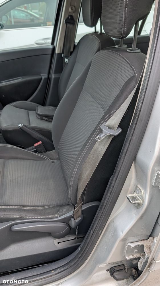 Renault Clio - 8