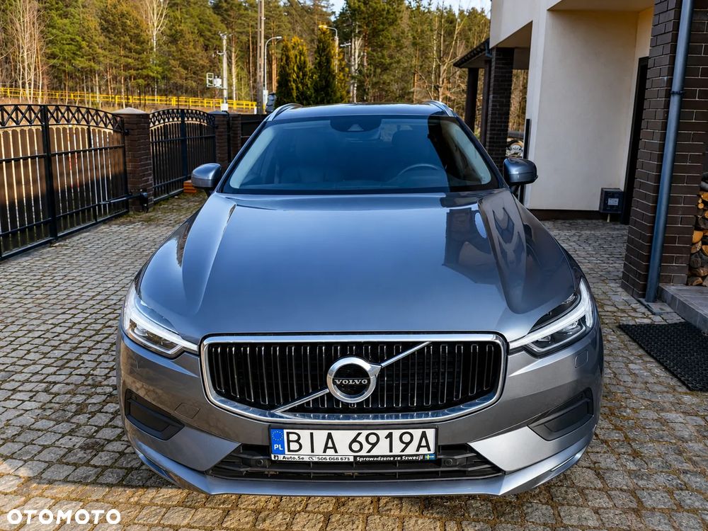 Volvo XC 60 D4 Momentum Pro - 1