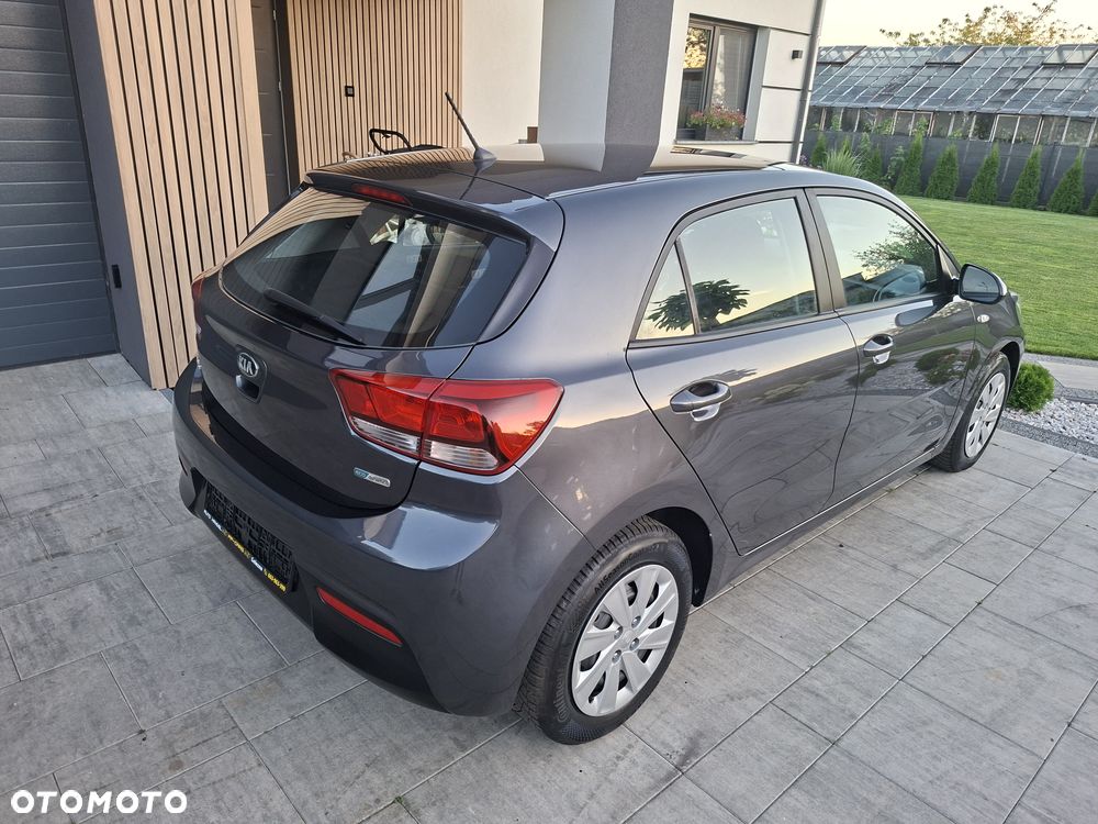 Kia Rio - 3