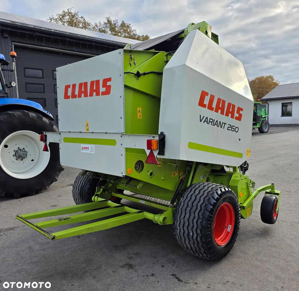 Claas Variant 260 - 5
